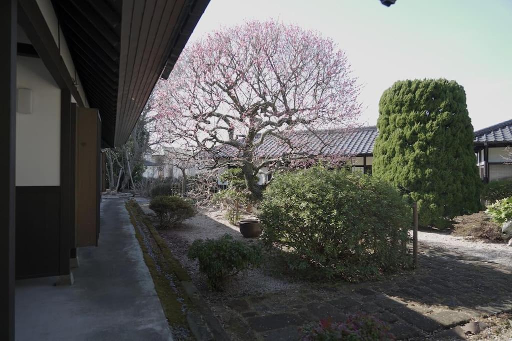 Вилла 甘糟屋敷 Amakasu Yashiki Камакура Экстерьер фото
